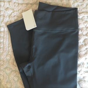 NWT Fabletics High Waisted Power Hold Leggings